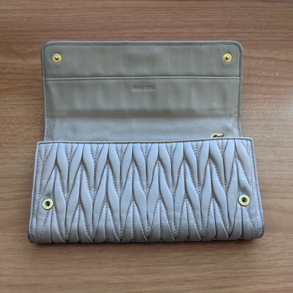 Miu Miu Wallet - image 3